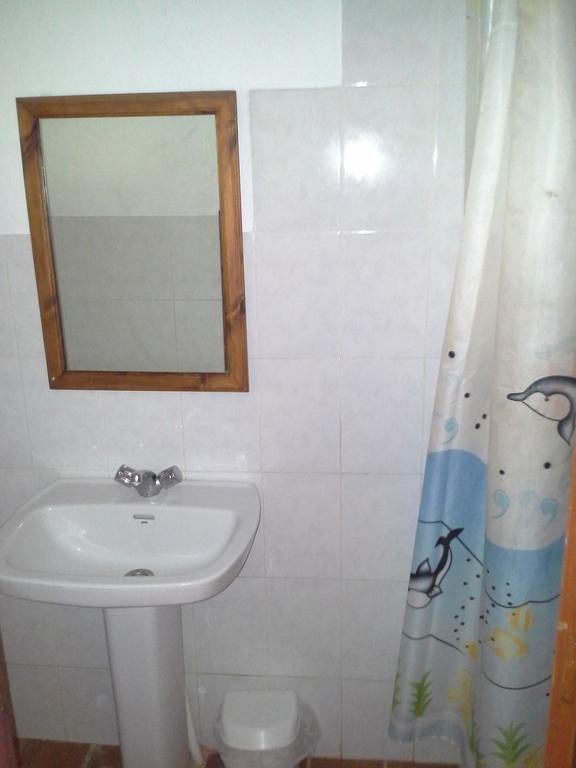 サン・ジョアン・レス・フォンツ Casa De Colonies La Cadamontホステル 部屋 写真
